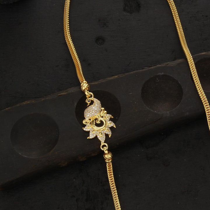 Haniya Mugappu Chain