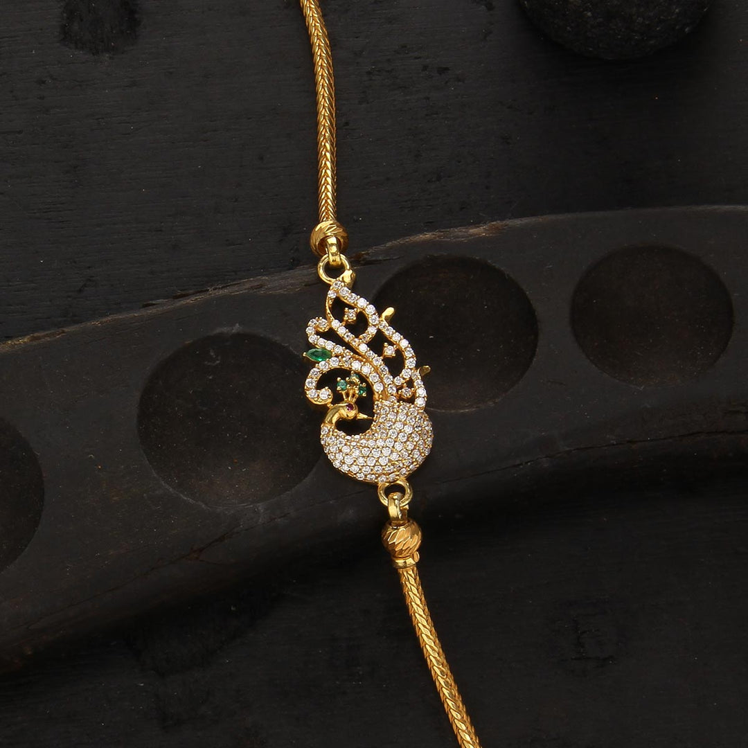 Jonisha Mugappu Chain