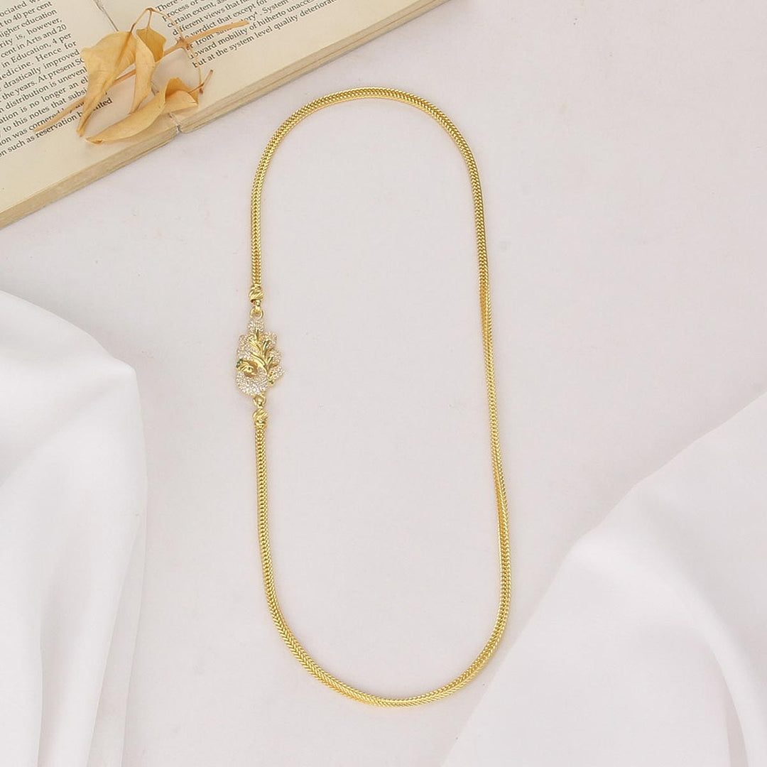 Dazzling Mugappu Chain