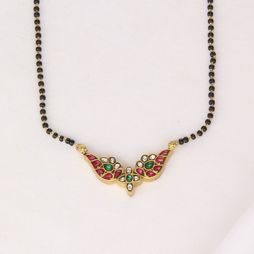 Kenisha Kundan Chain