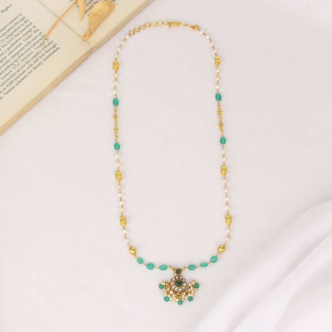 Nishitha Kundan Chain