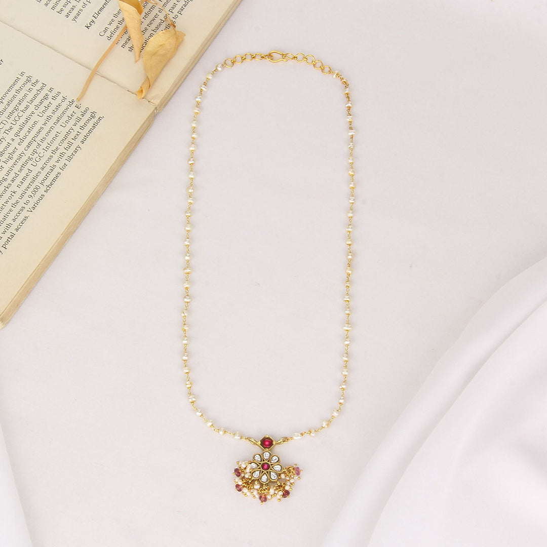 Shavitha Kundan Chain