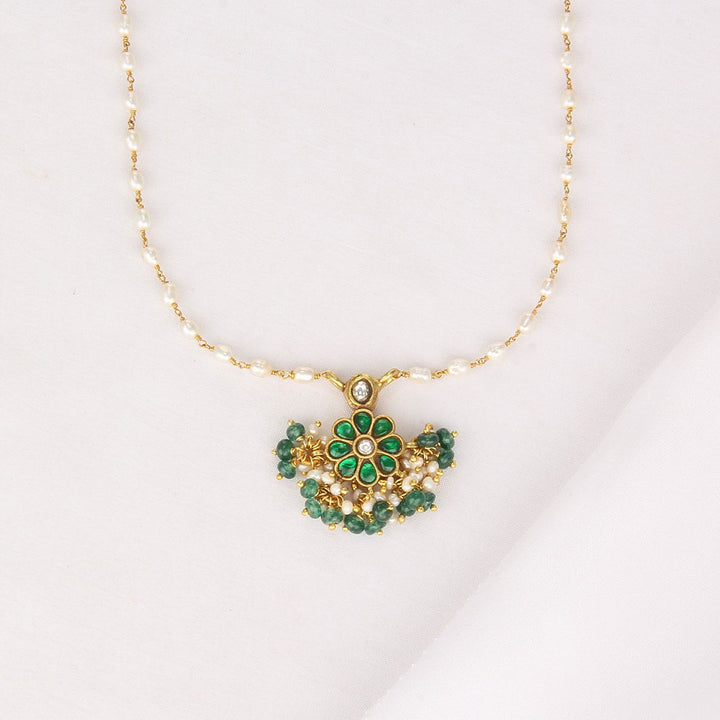 Prashikha Kundan Chain