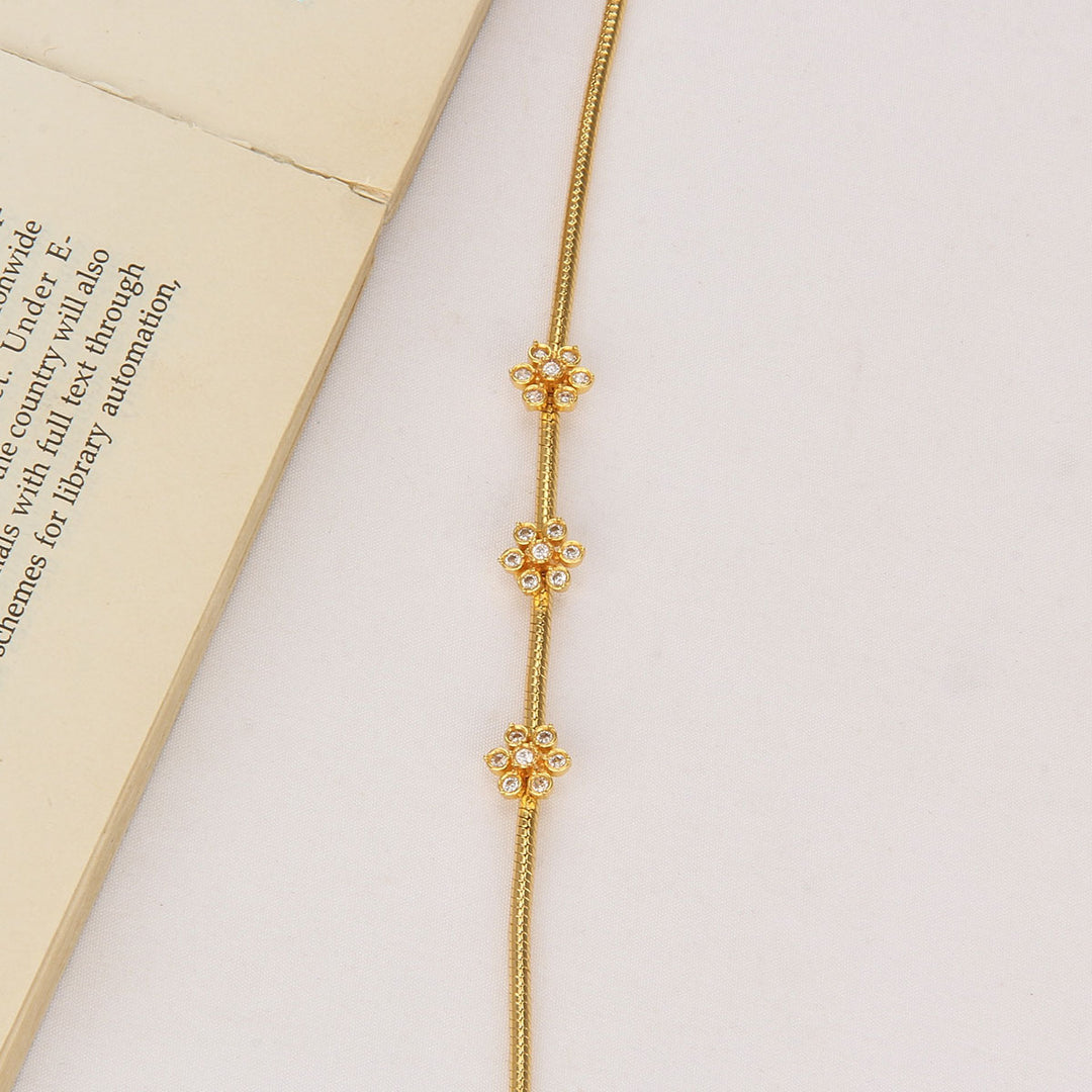 Prathisha Mugappu Chain