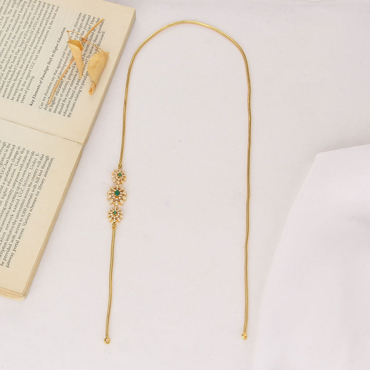 Yashira Mugappu Chain