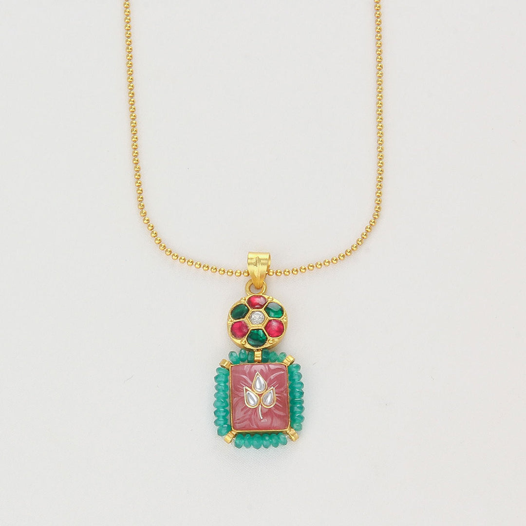 Chic & Fabulous Chain