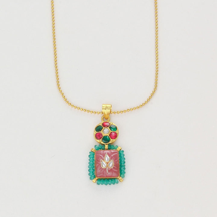 Chic & Fabulous Chain