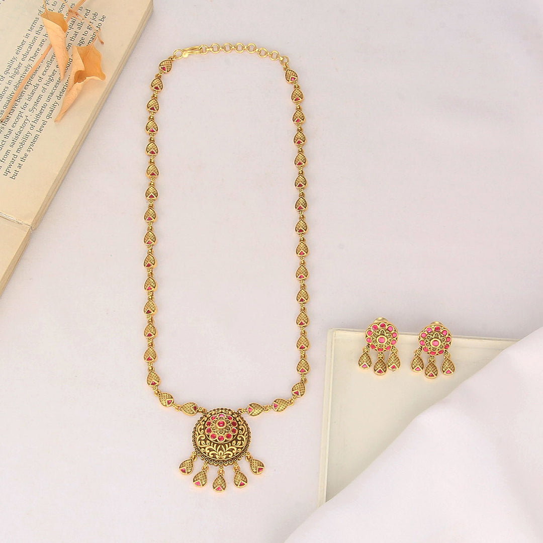 Yalini Nagas Chain Set