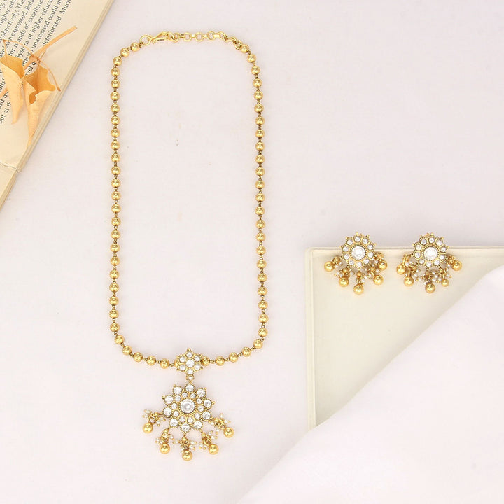 Bhanvi Nagas Chain Set