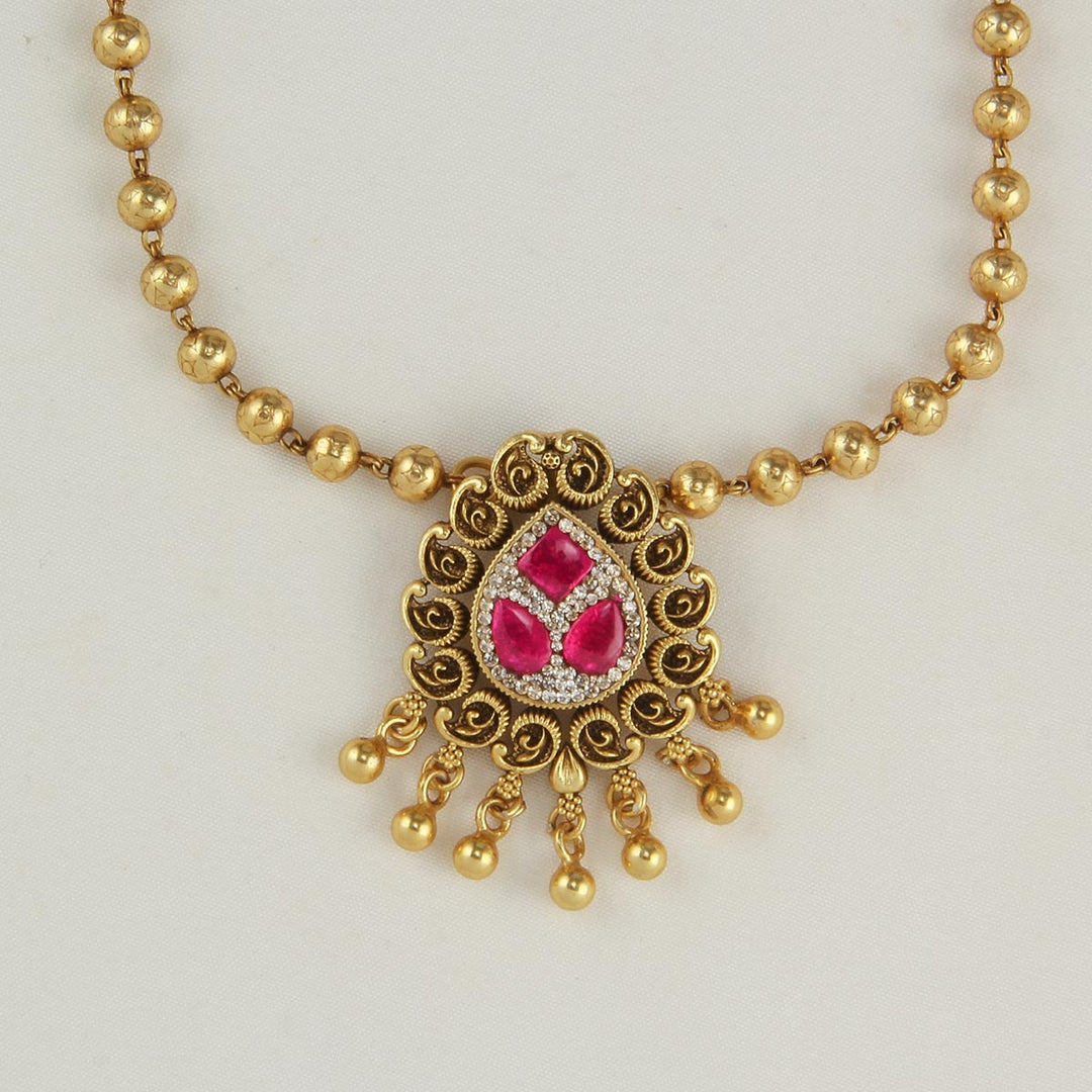 Thrithika Nagas Chain Set