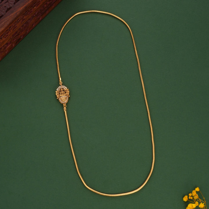 Stunning Mugappu Chain