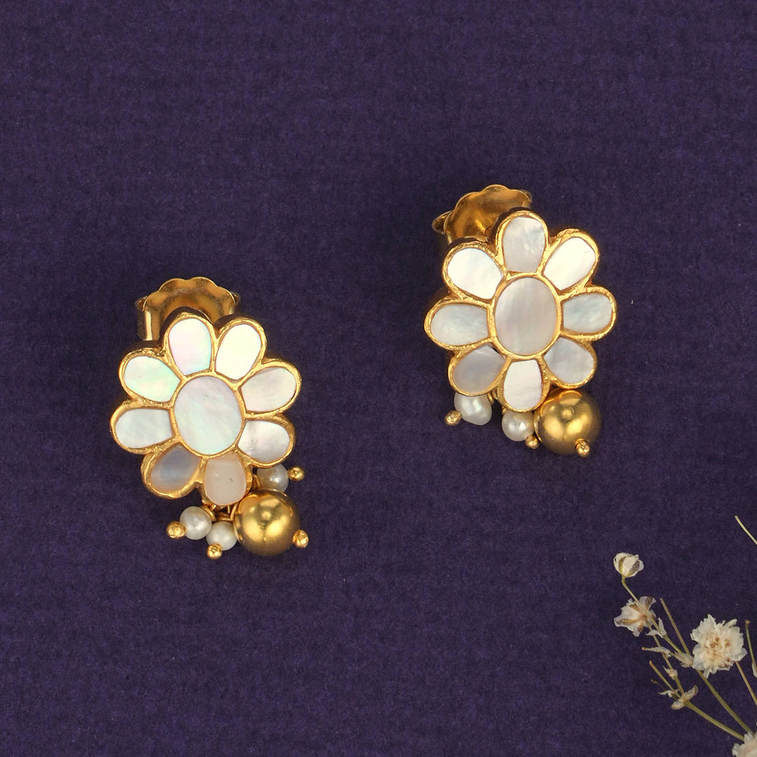 Jhivikha Chain With Earrings