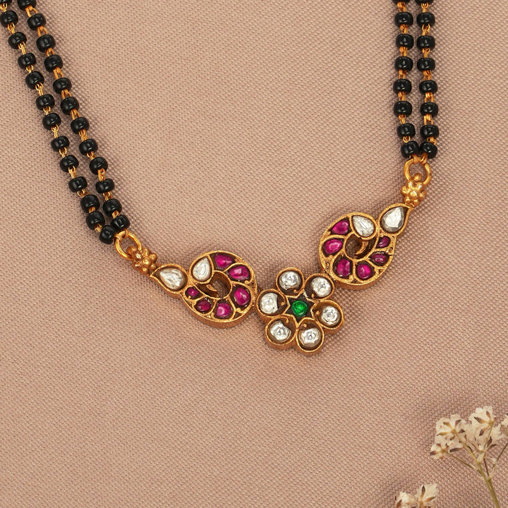 Nethraya Kundan Chain