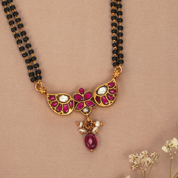 Sharvika Kundan Chain