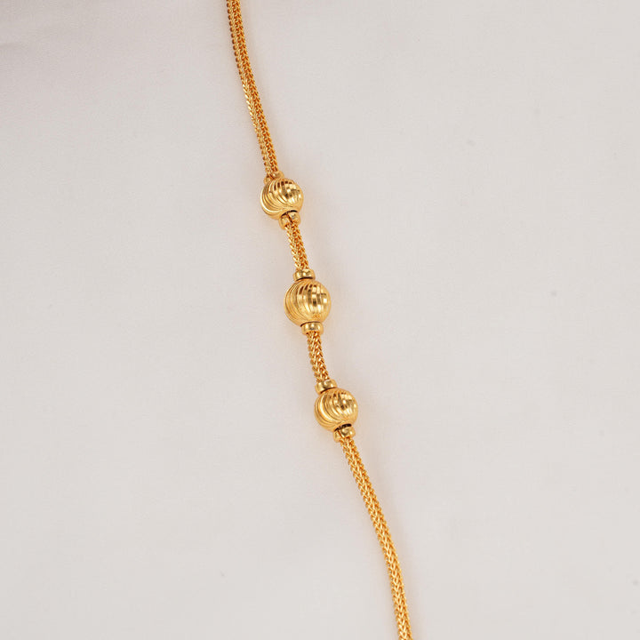 Nivanthikaa Mugappu Chain