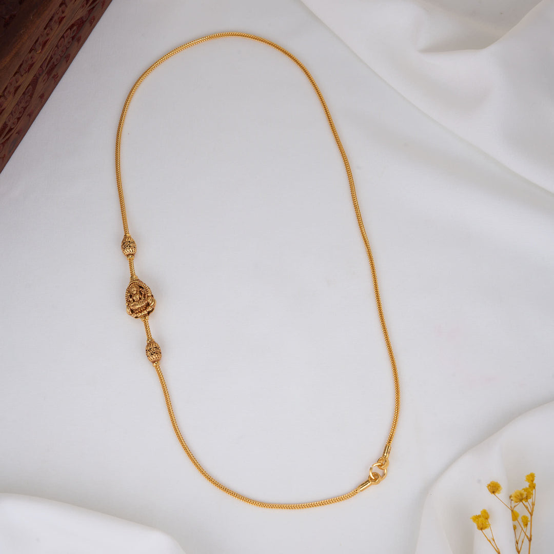 Dhananya Mugappu Chain