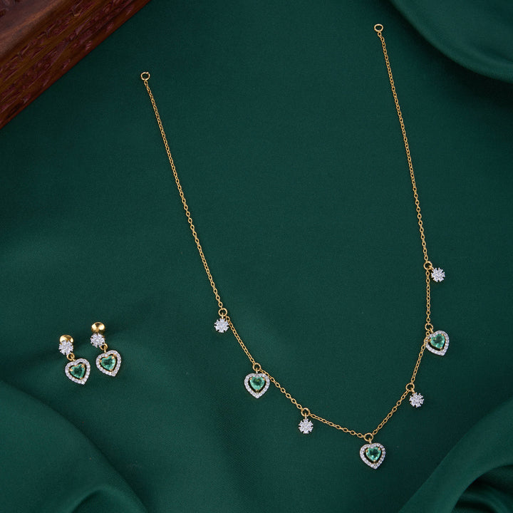 Niverta Diamond Design Chain with Earrings