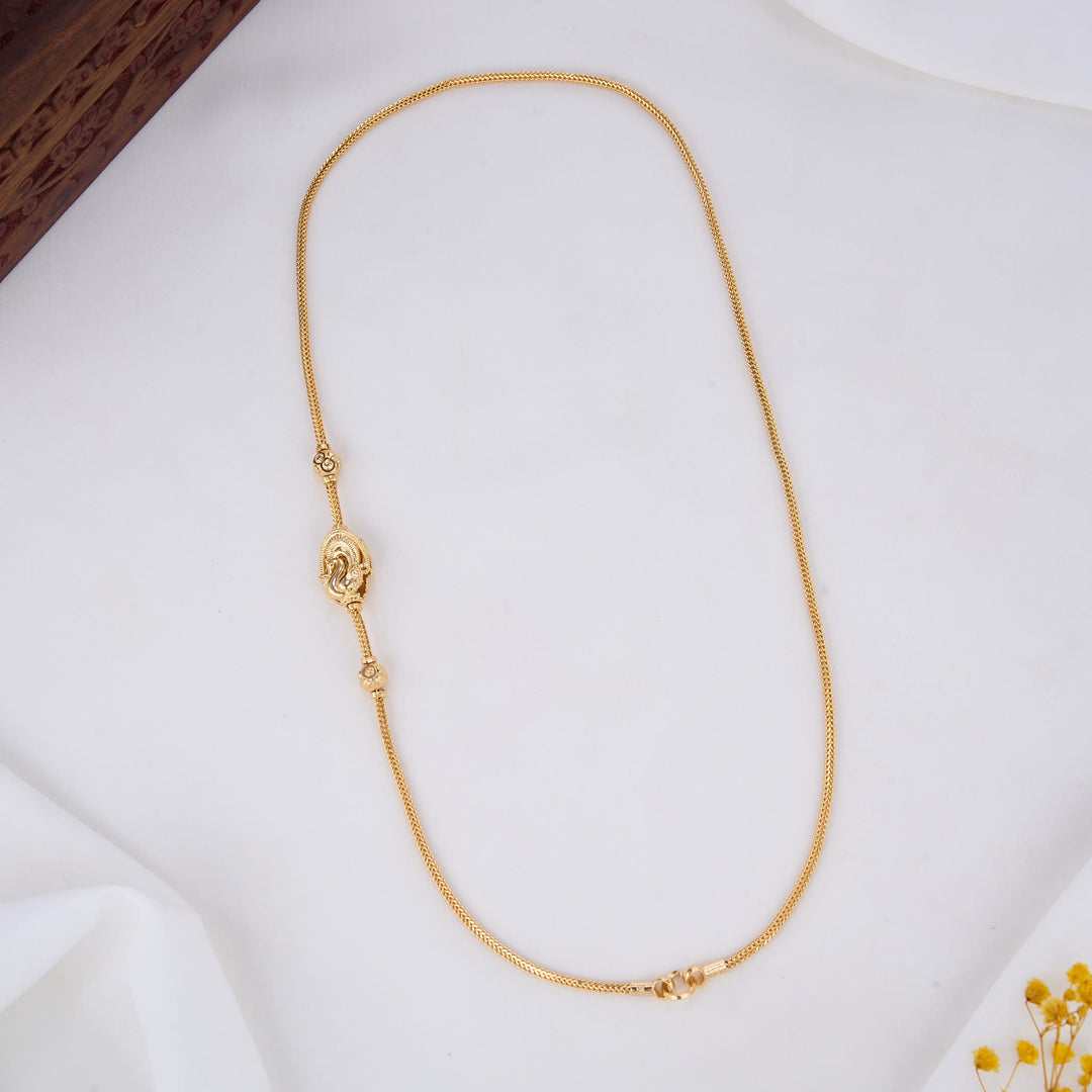 Dhanvikha Mugappu Chain