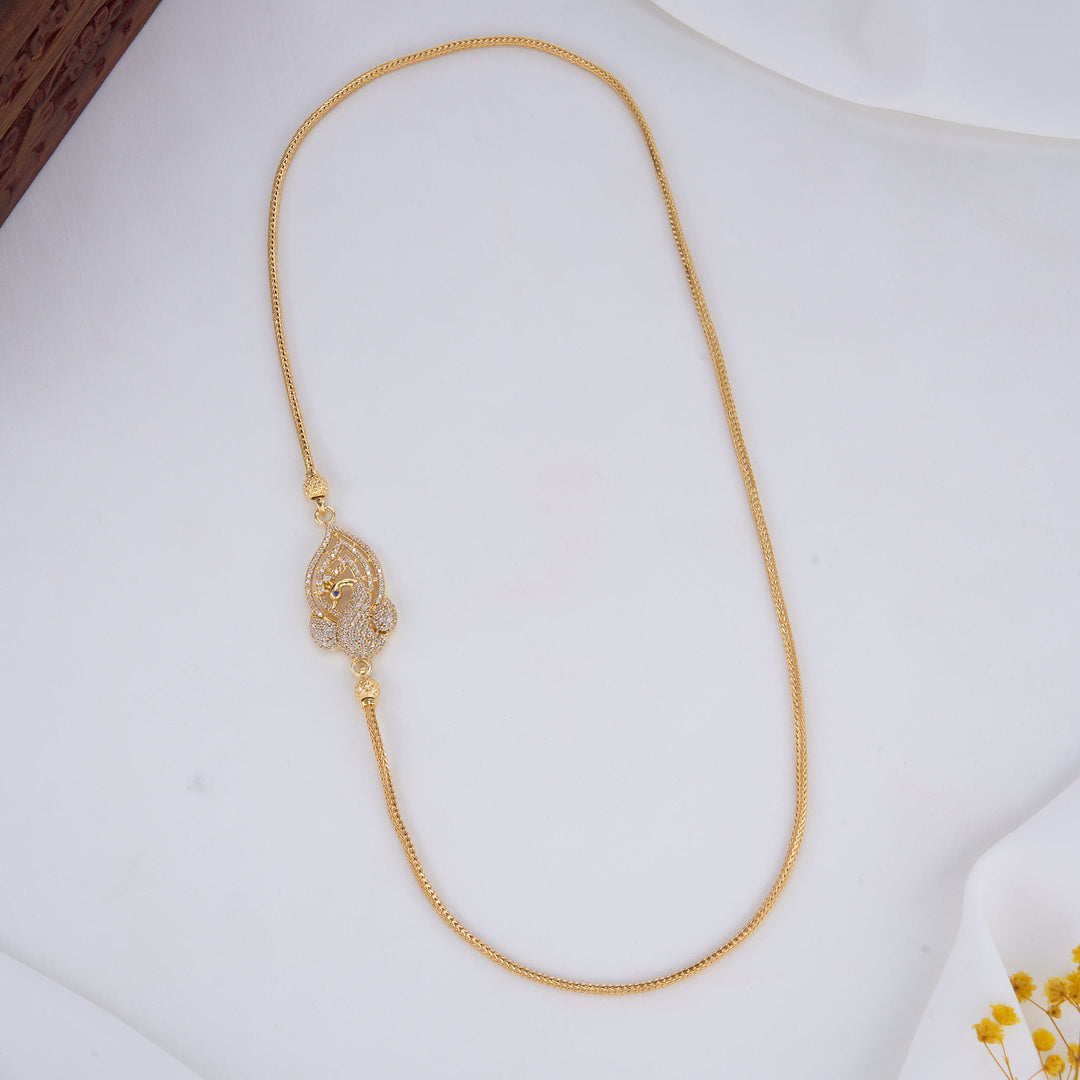 Dazzle Mugappu Chain