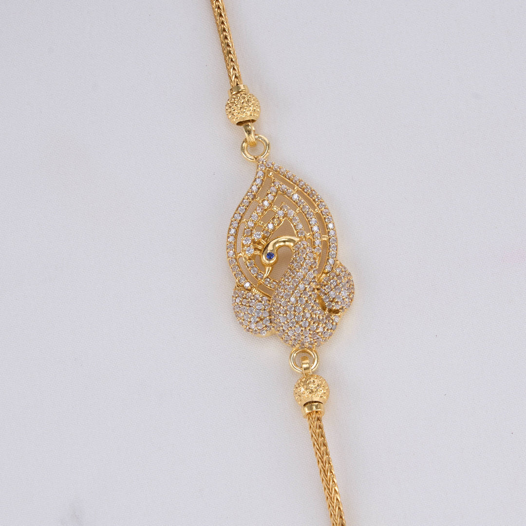 Dazzle Mugappu Chain