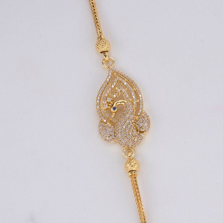 Dazzle Mugappu Chain