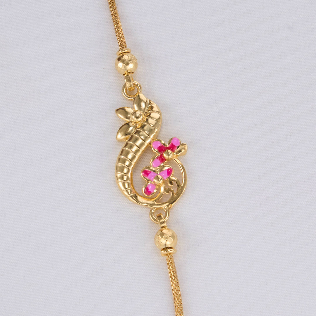 Dhanvitha Mugappu Chain
