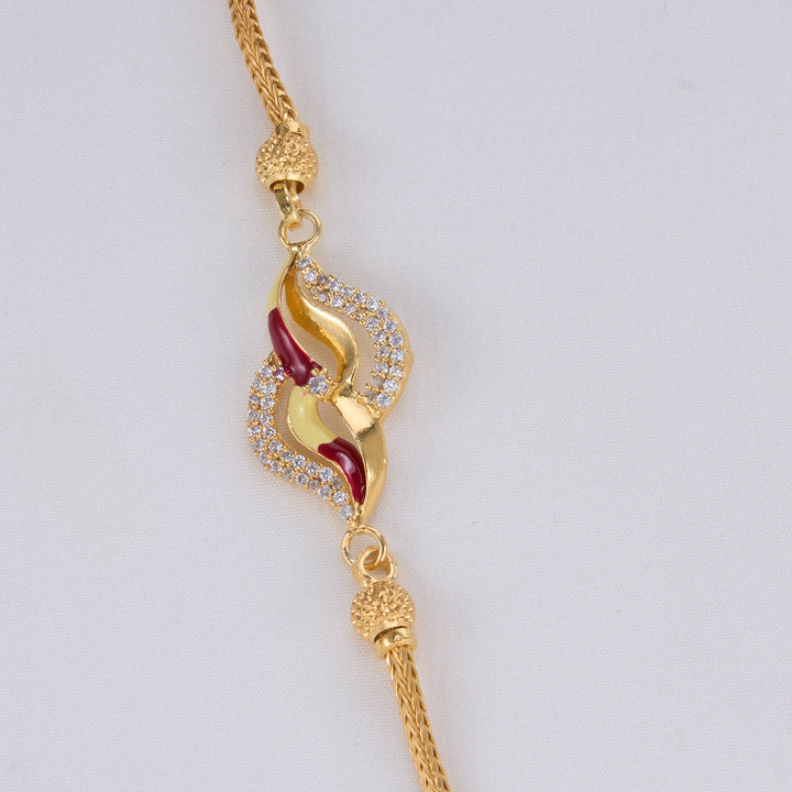 Liyasha Mugappu Chain