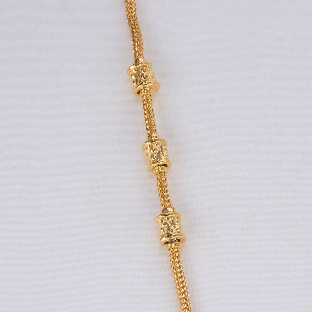 Mahita Mugappu Chain
