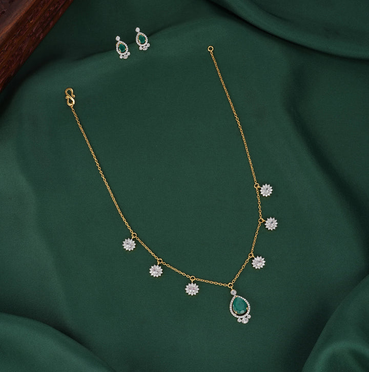 Hemarika Avikam Chain with Earrings