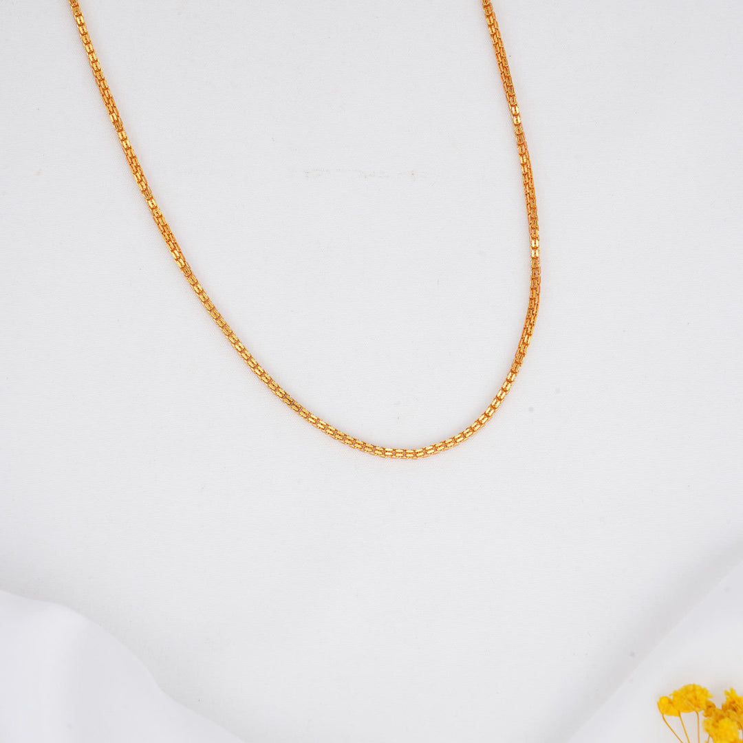 Vibrant Plain Chain