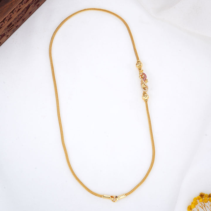 Vinitha Stone Mugappu Chain