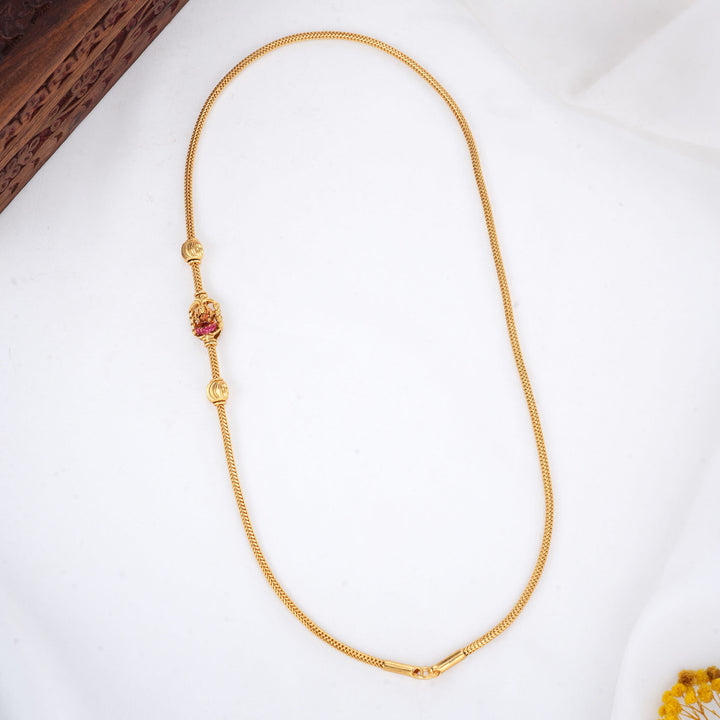 Avinsha Stone Mugappu Chain