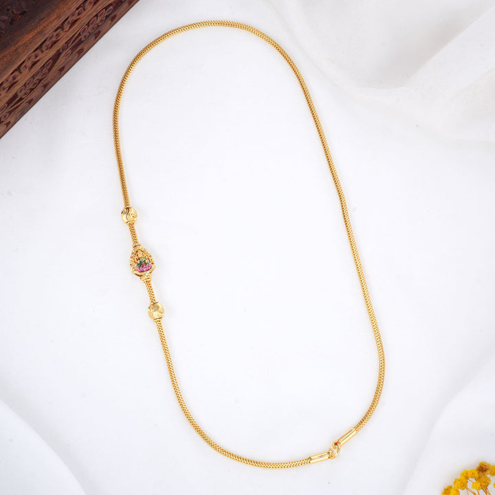 Yaadhavi Stone Mugappu Chain