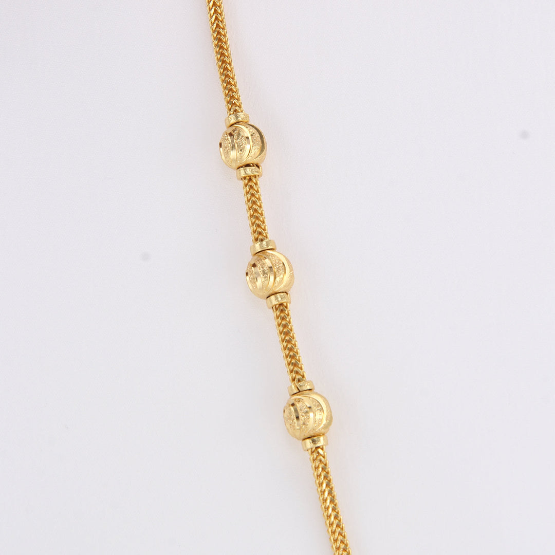 Vedhikaa Stone Mugappu Chain