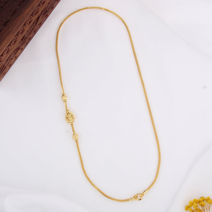 Bindhu Stone Mugappu Chain