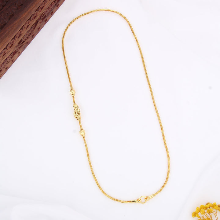 Farnikaa  Stone Mugappu Chain