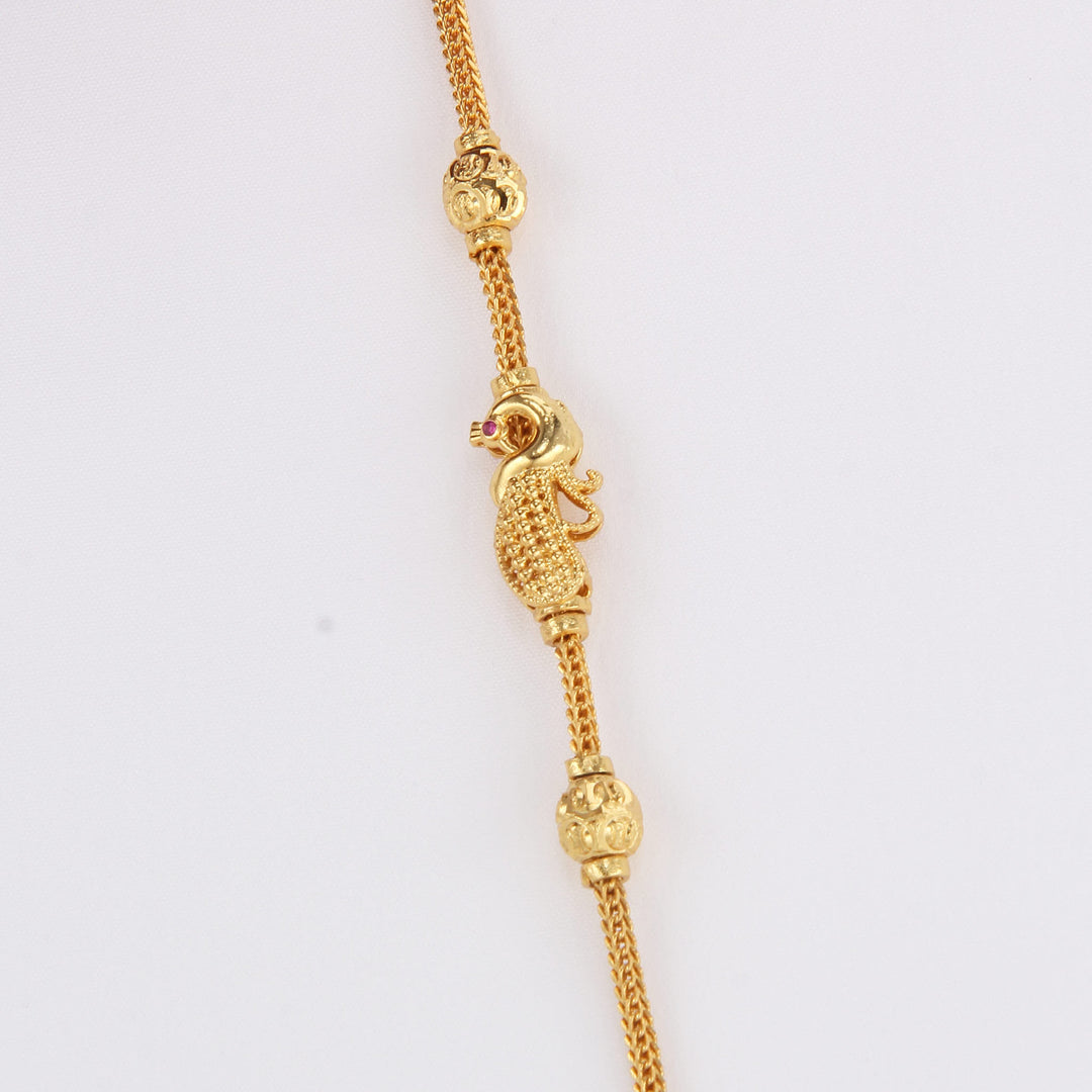 Benisha  Stone Mugappu Chain