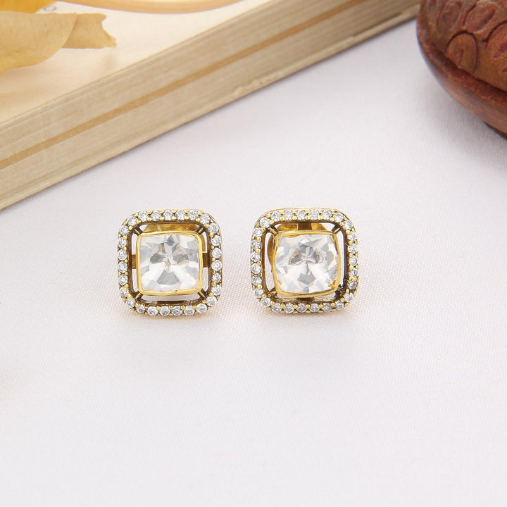White Charm Stud
