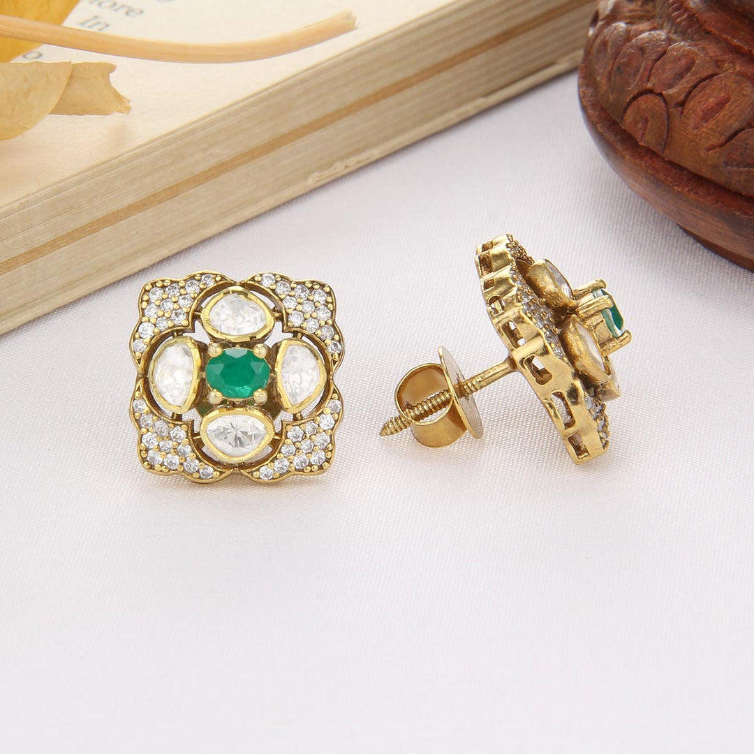 Glowing Charm Moissanite Stud