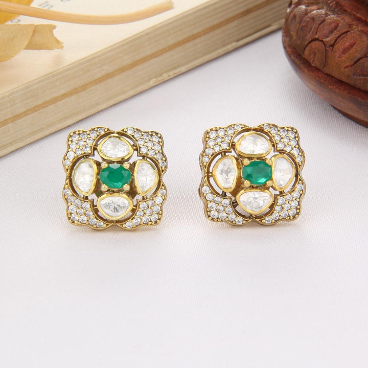 Glowing Charm Moissanite Stud