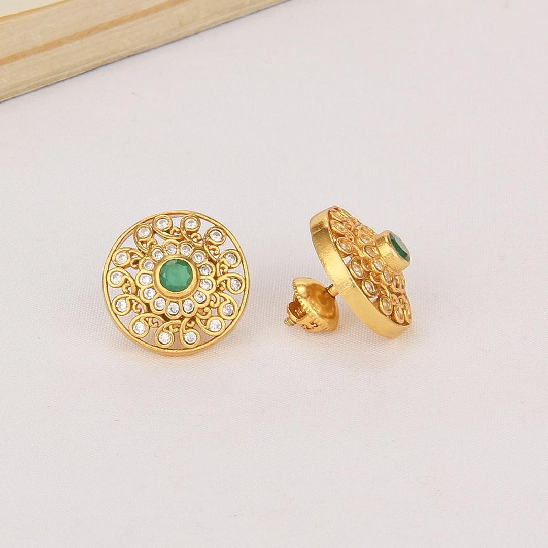 Grand Look Stone Studs