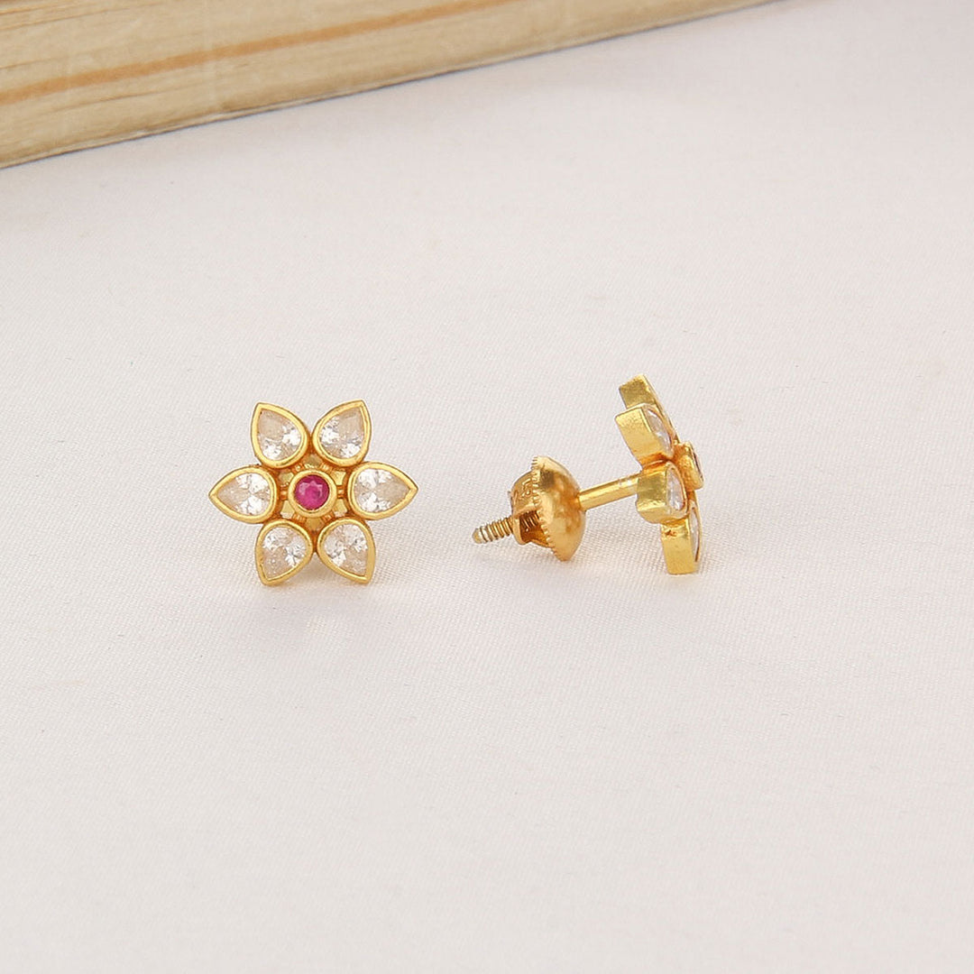 Amyra Stone Studs