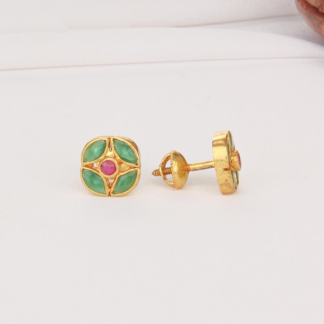 Glaming Green Stone Studs