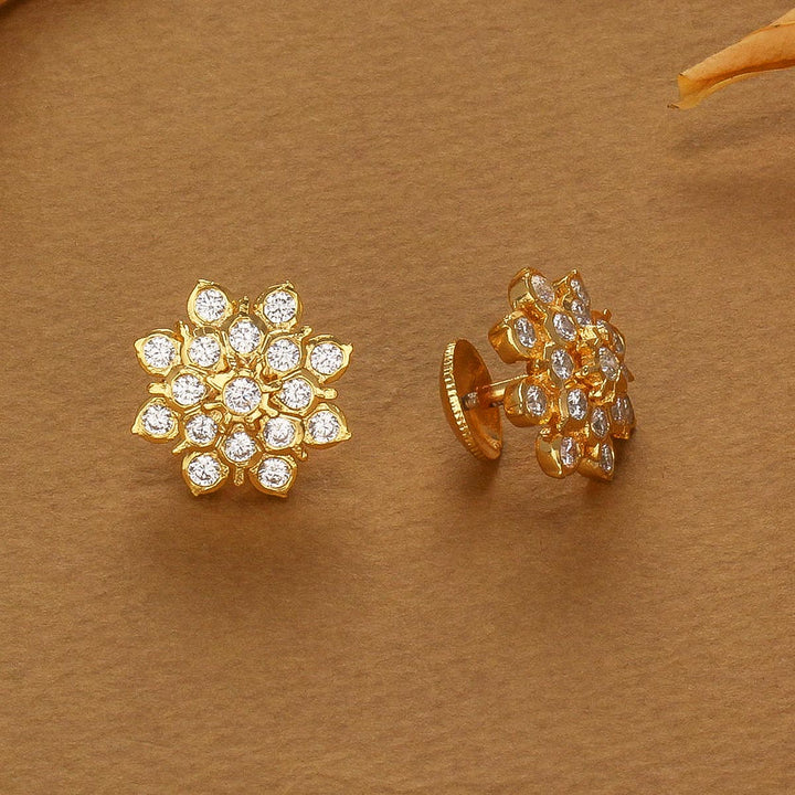 Renika Studs