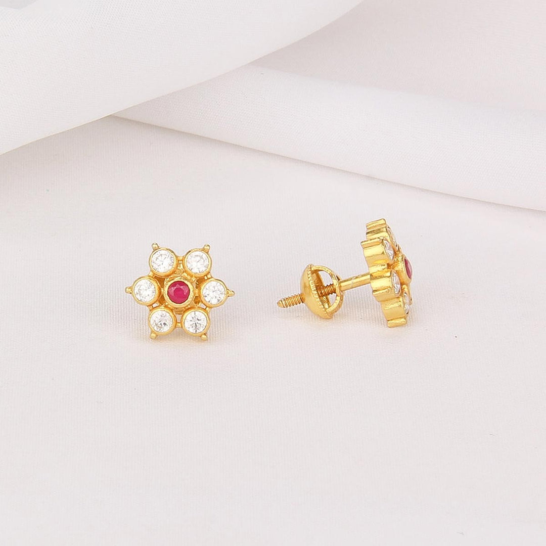 Facinate Stone Studs