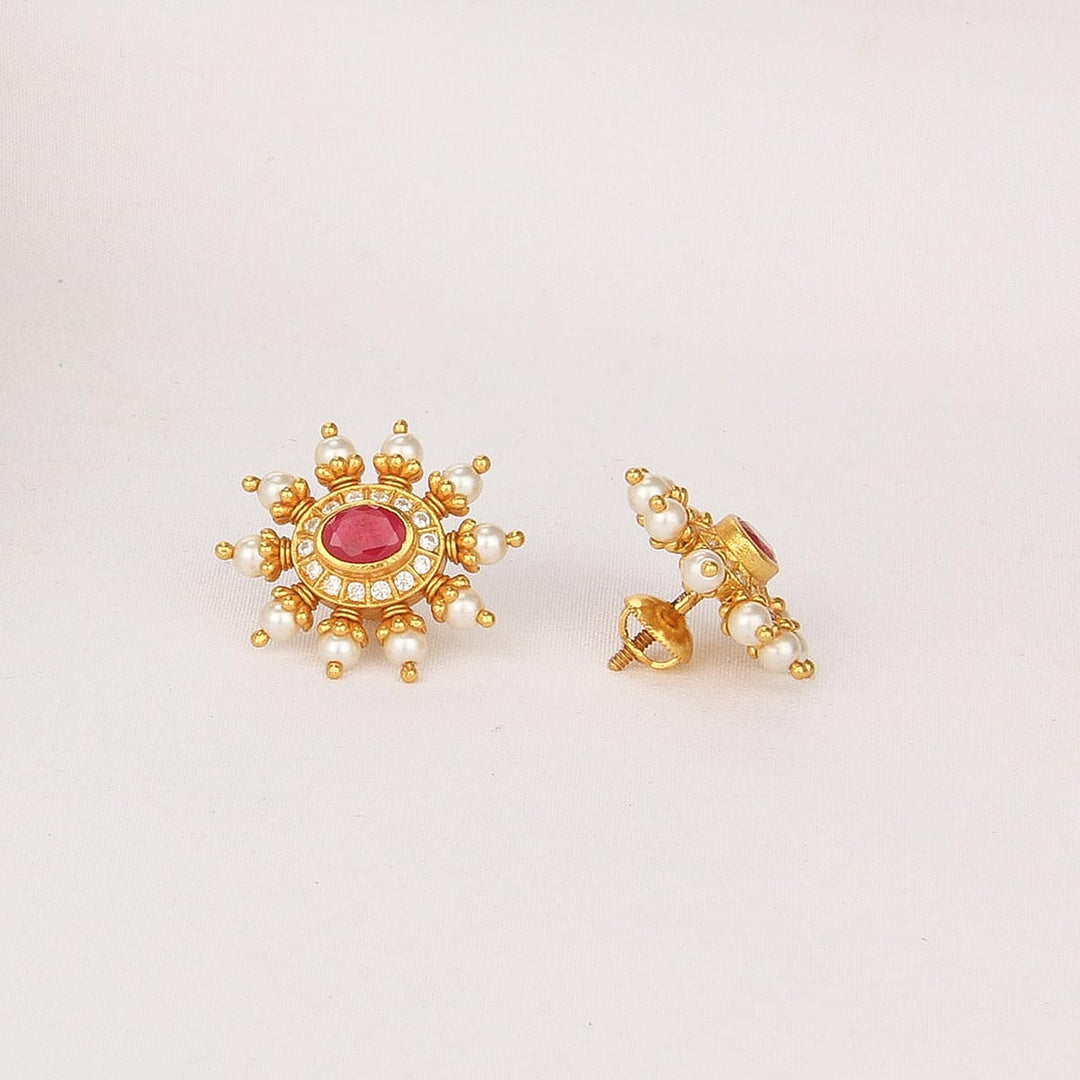 Vidhusha Stone Studs
