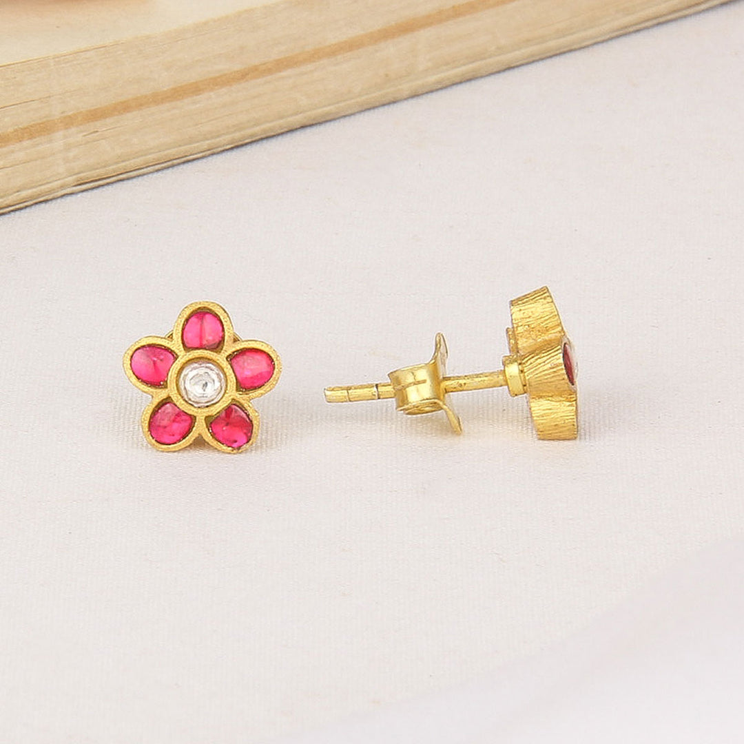Glara Kundan Studs