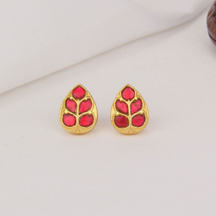 Cutest Kundan Studs