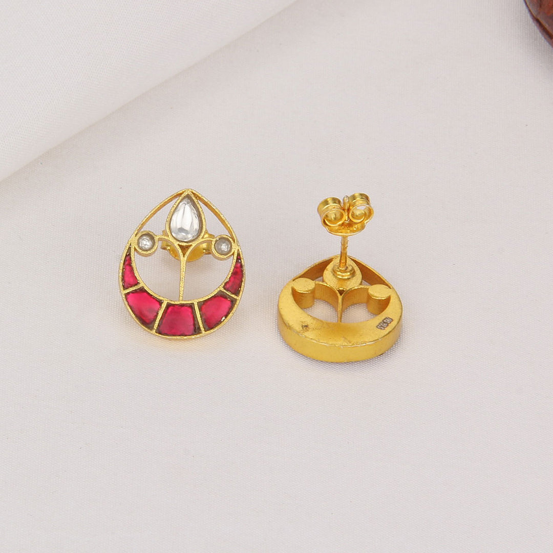 Chic & Dainty Kundan Studs