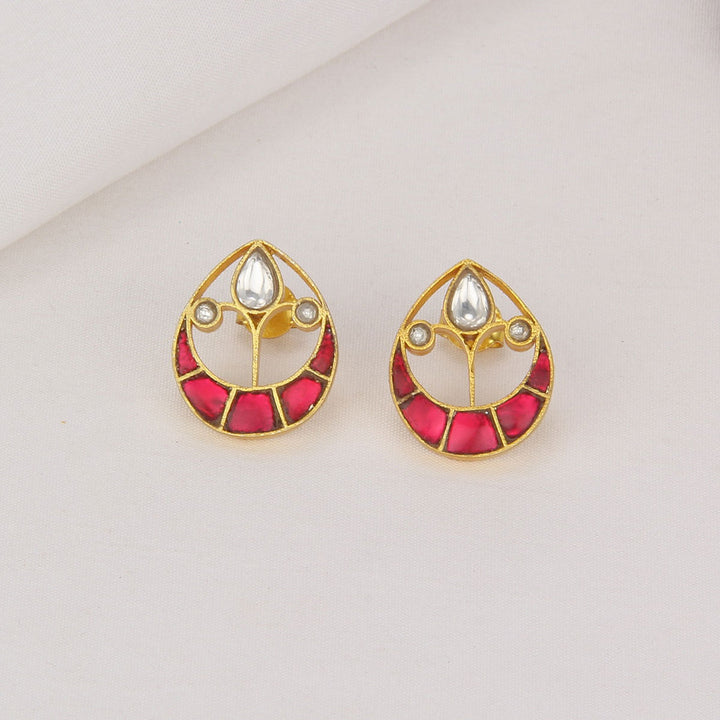 Chic & Dainty Kundan Studs